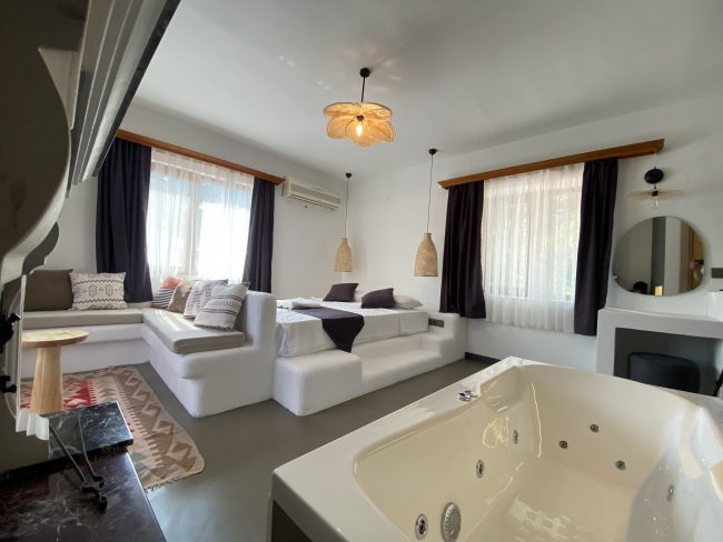 Tomsan Villas suit oda